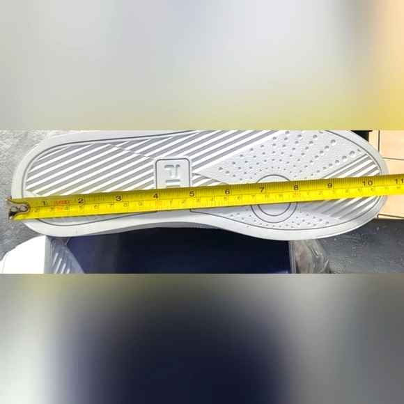 *NEW** FILA Future VC Repeat Logo Casual Sneakers from Finish Line SIZE 8.5 - Picture 12 of 14